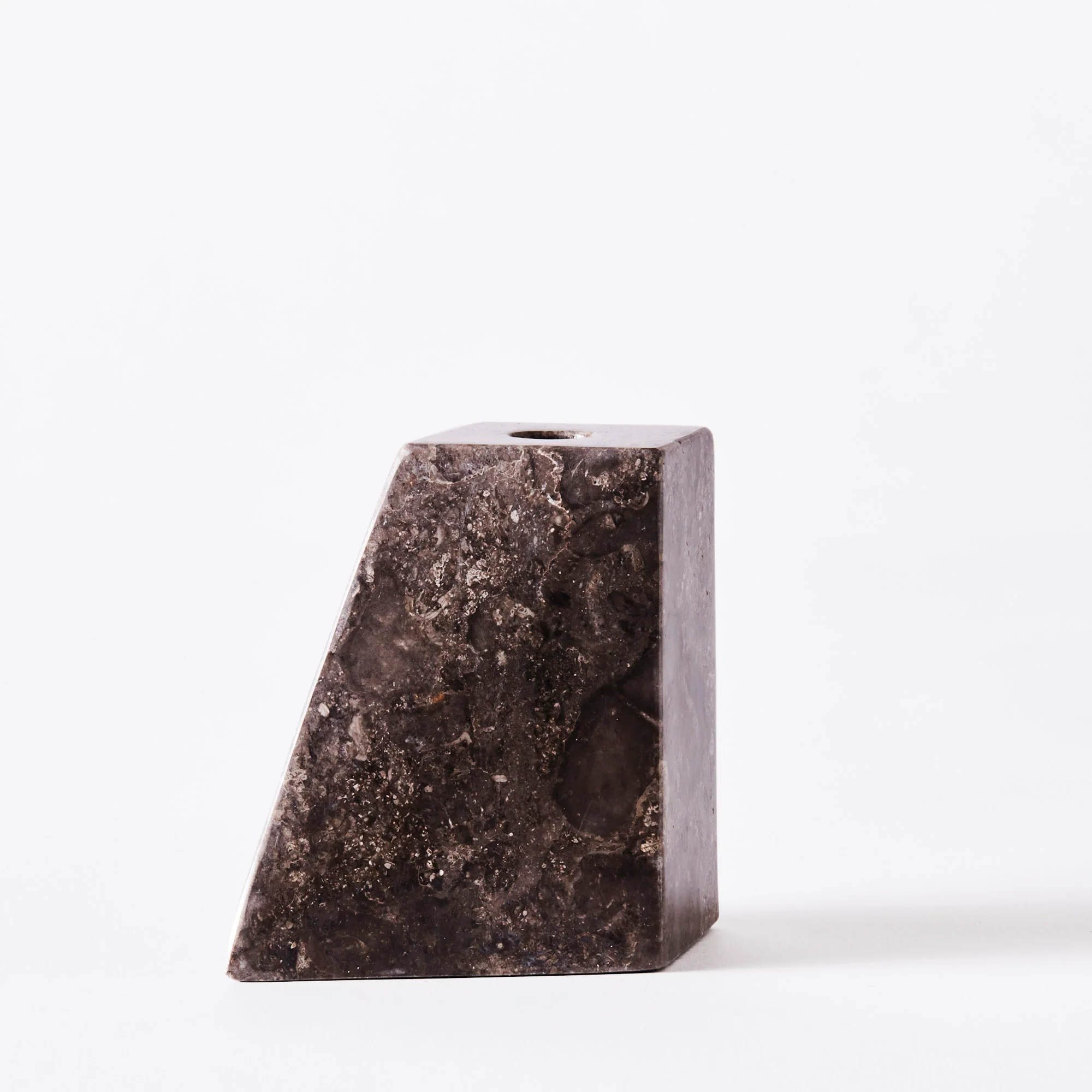 Zestaw świeczników PYRAMID szary marmur - Image 4