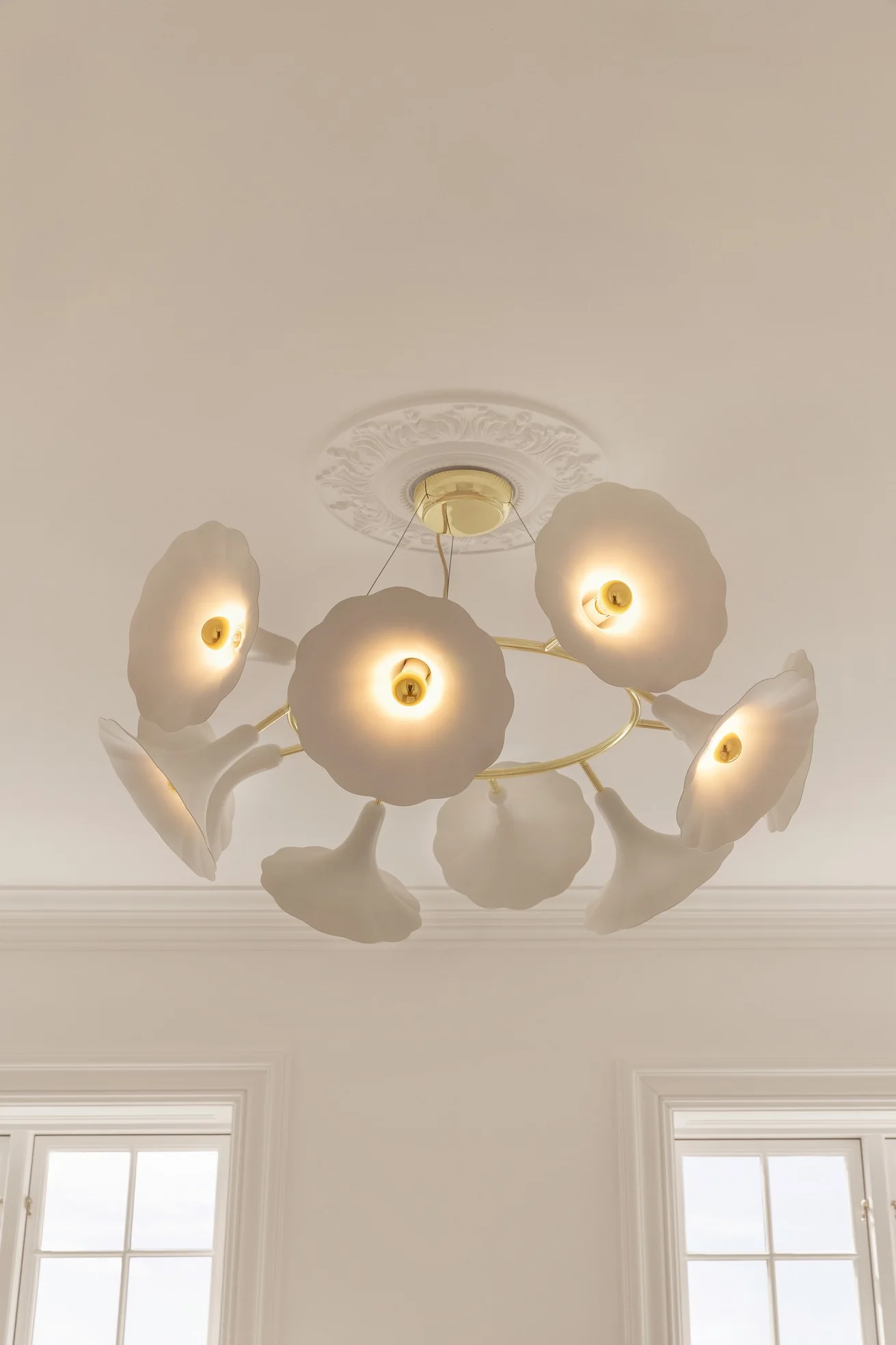 Żyrandol PETALII 10 biały metal - Image 6